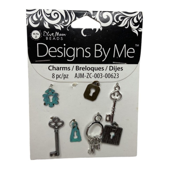 Blue Moon Beads Designs By Me Key Charm & Insect Mix Beads 13PC NEW - Picture 4 of 6